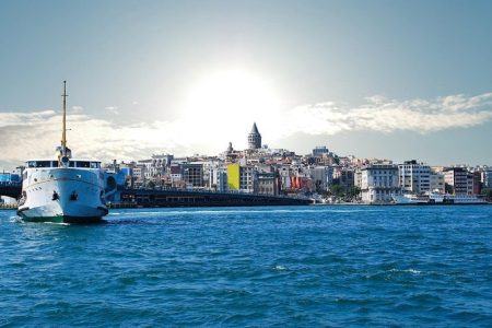 Luxury Private Yacht Cruise on Bosphorus 2-Hour